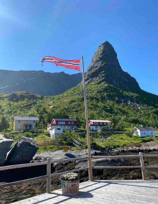 Exclusive And Genuine In Lofoten- Sauna Included Москенес Екстериор снимка